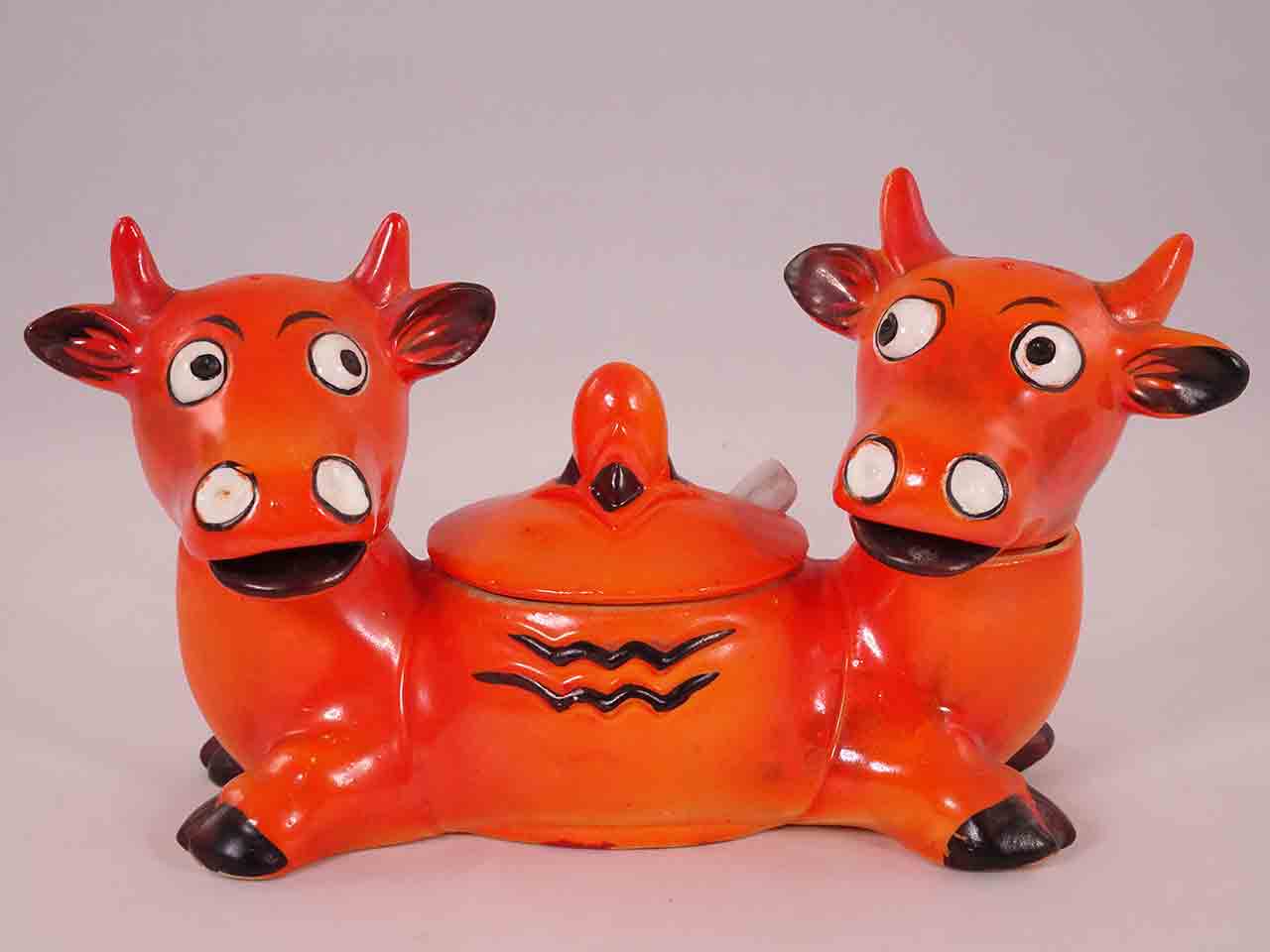 39409 Germany two-headed cow condiment salt and pepper shakers
