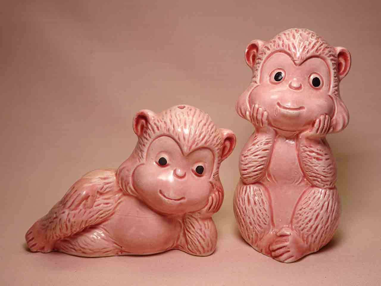 40504 Colorful Animals with One Lying Down salt and pepper shakers series - monkeys