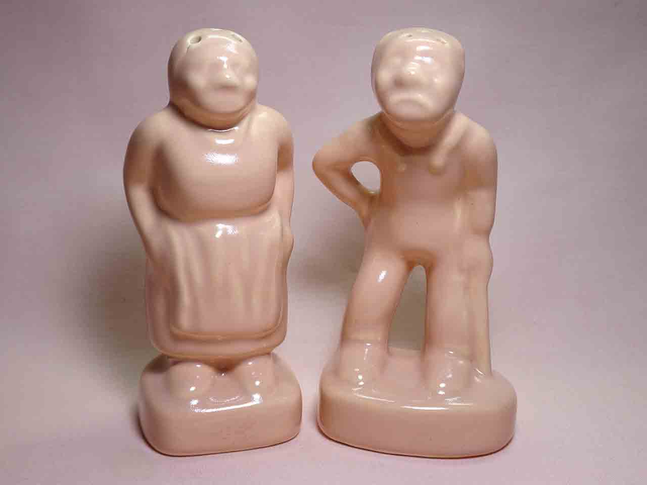 38032 Camark senior citizens salt and pepper shakers