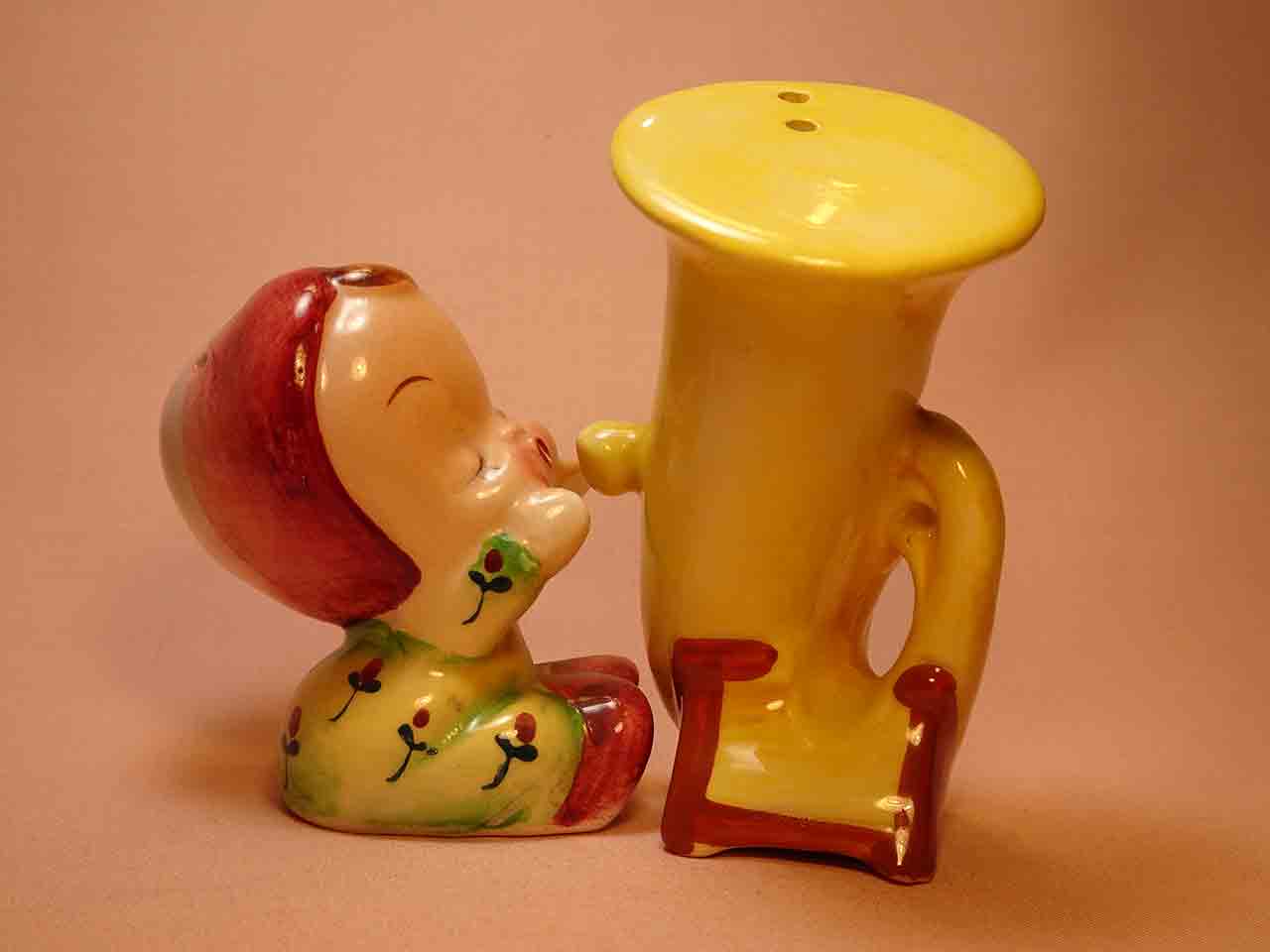43542 Children musicians salt and pepper shakers series - tuba