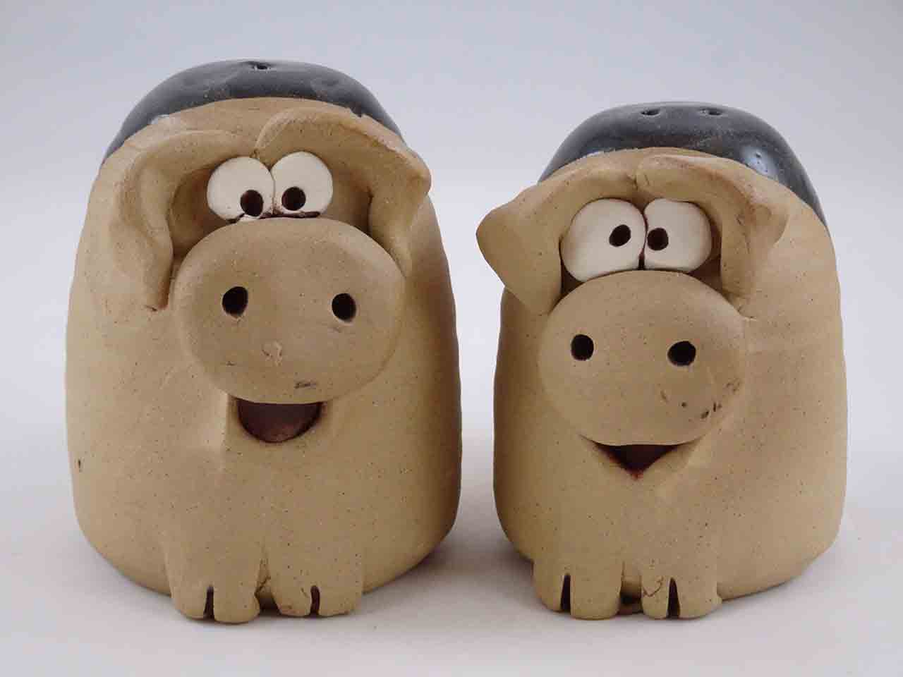 45734 Pretty Ugly Pottery from Wales salt and pepper shakers - pigs