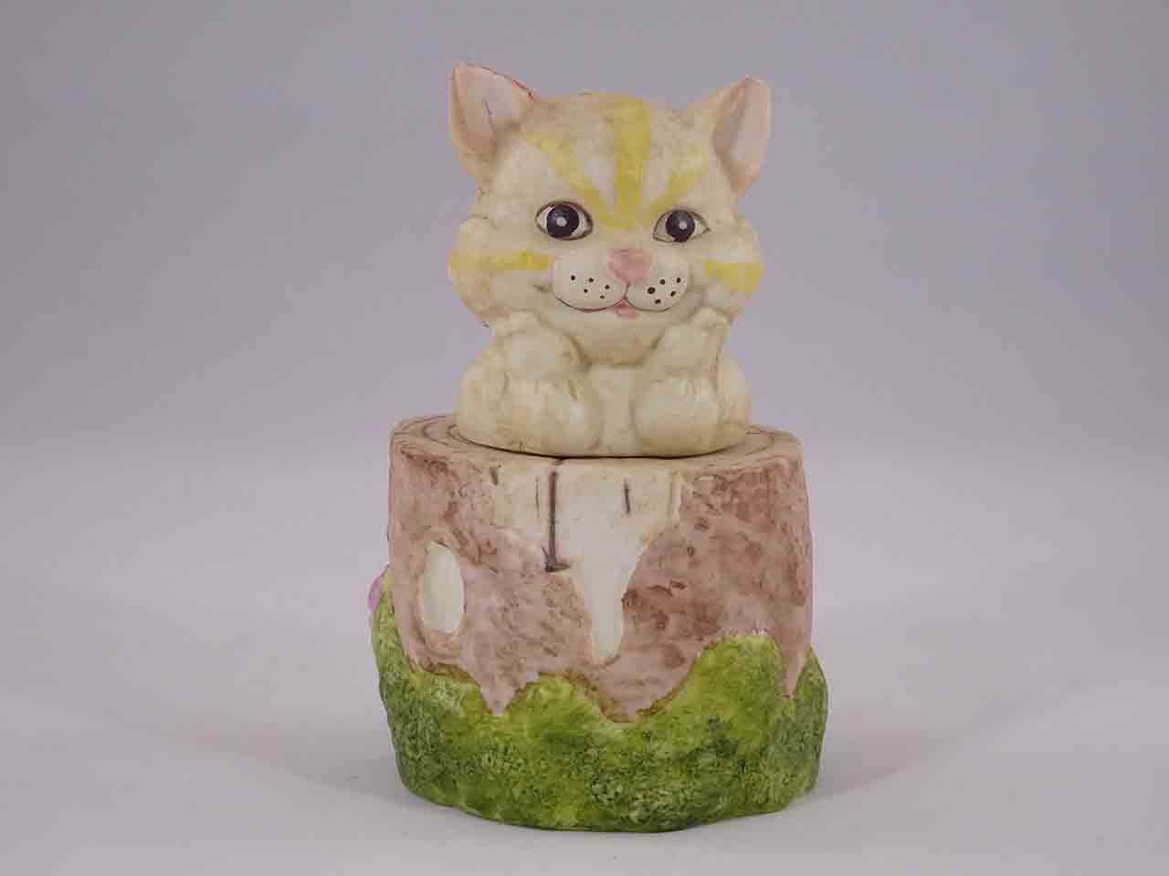 45972 Animals on Tree Stumps Stacker Series Salt and Pepper Shakers - Cat