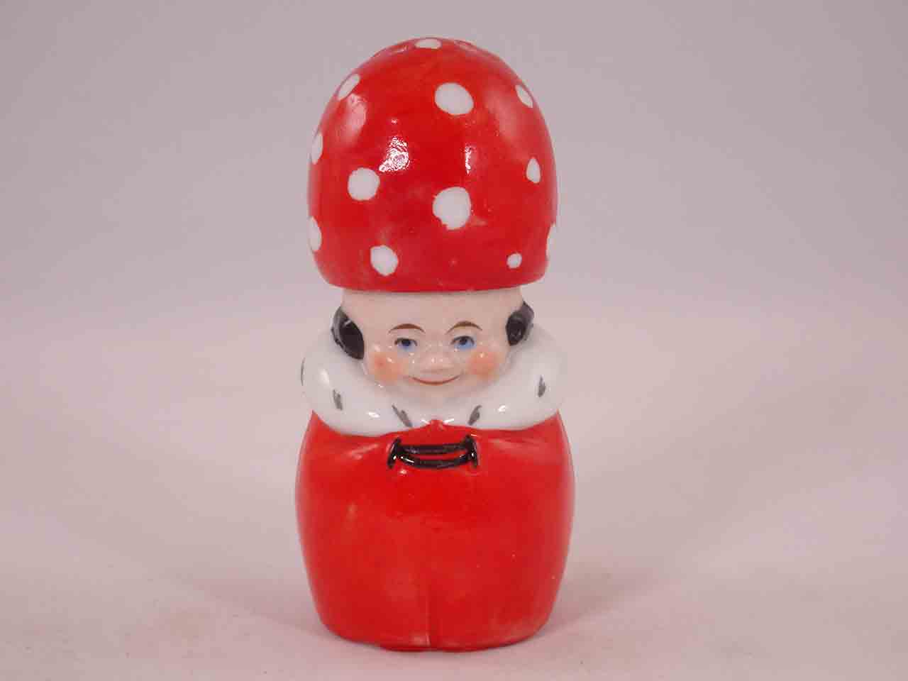 47563 Germany stacking woman salt and pepper shakers