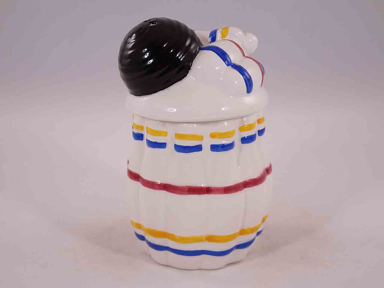 48765 Bowling salt and pepper shakers