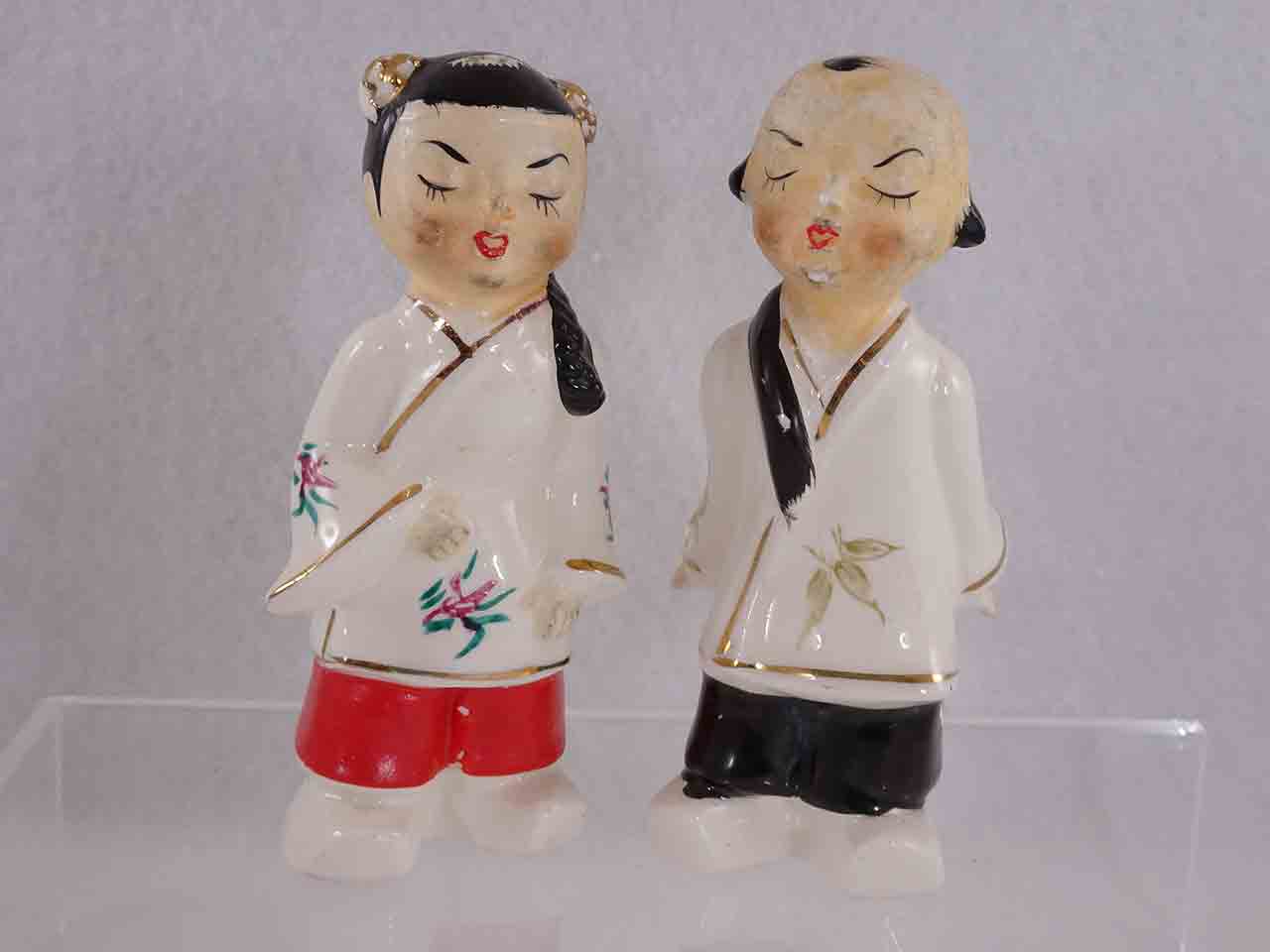 52649 Japanese Couple in White/Gold Robes & Red/Black Pants salt and pepper shakers