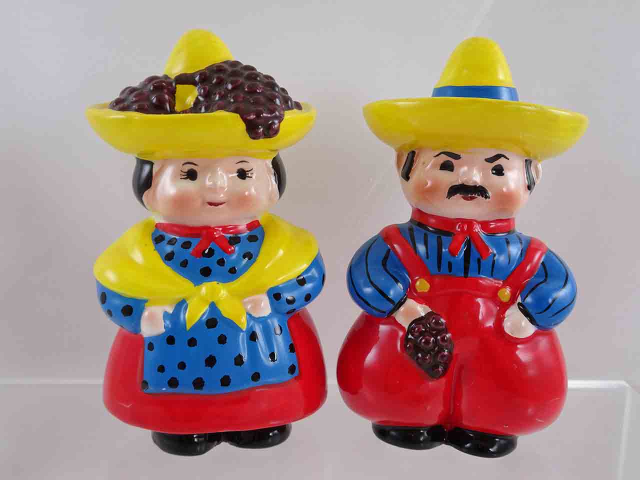 55078 Josef Originals Italy nationalities salt and pepper shakers