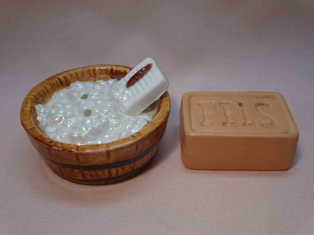 28528 Enesco Seven Days of the Week salt and pepper shakers series - Monday washing day bar of soap and washtub