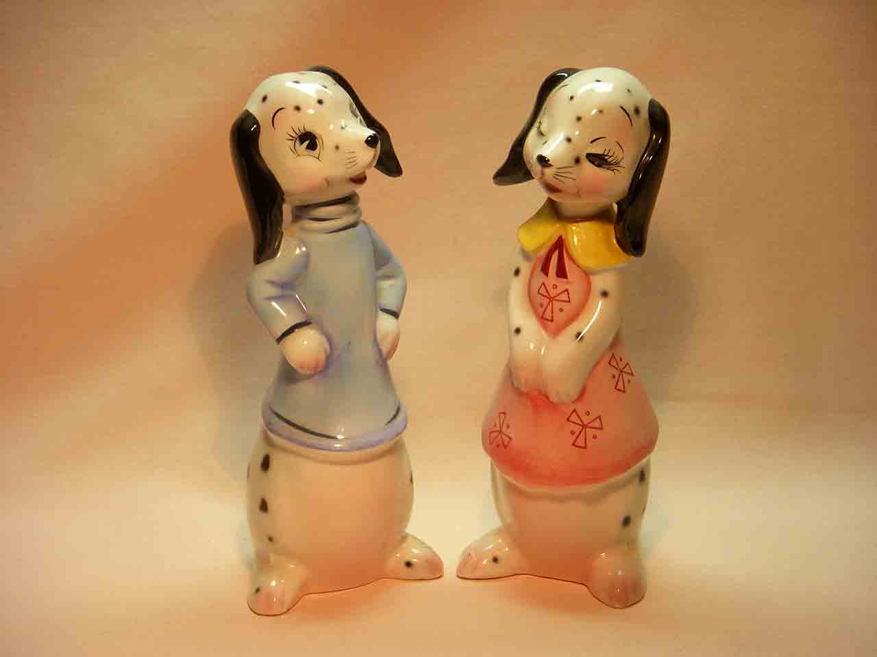 5874 Tall dressed animal series ?PY-like salt and pepper shakers - dogs