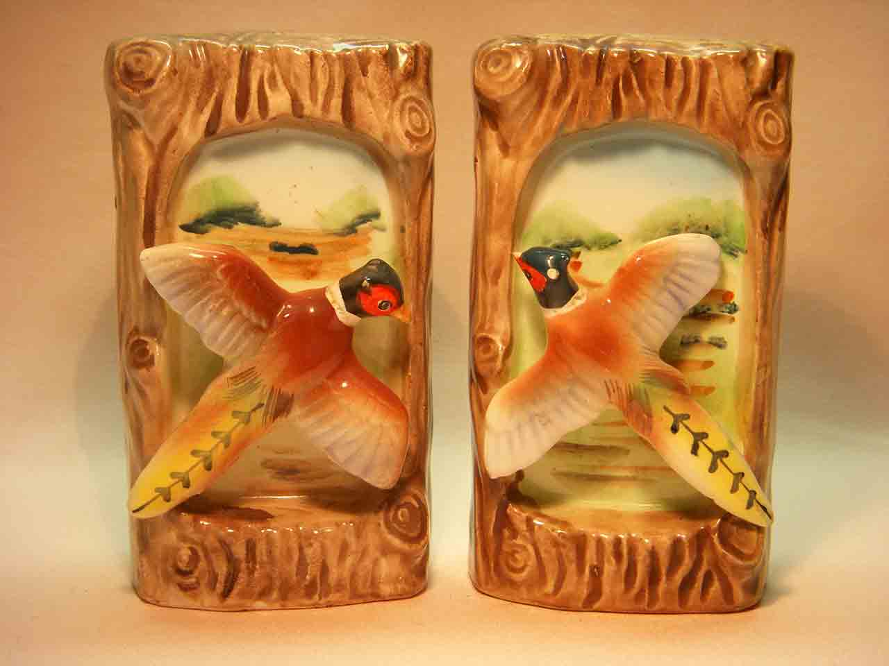 18700 Pheasants on tree trunk picture frames salt and pepper shakers