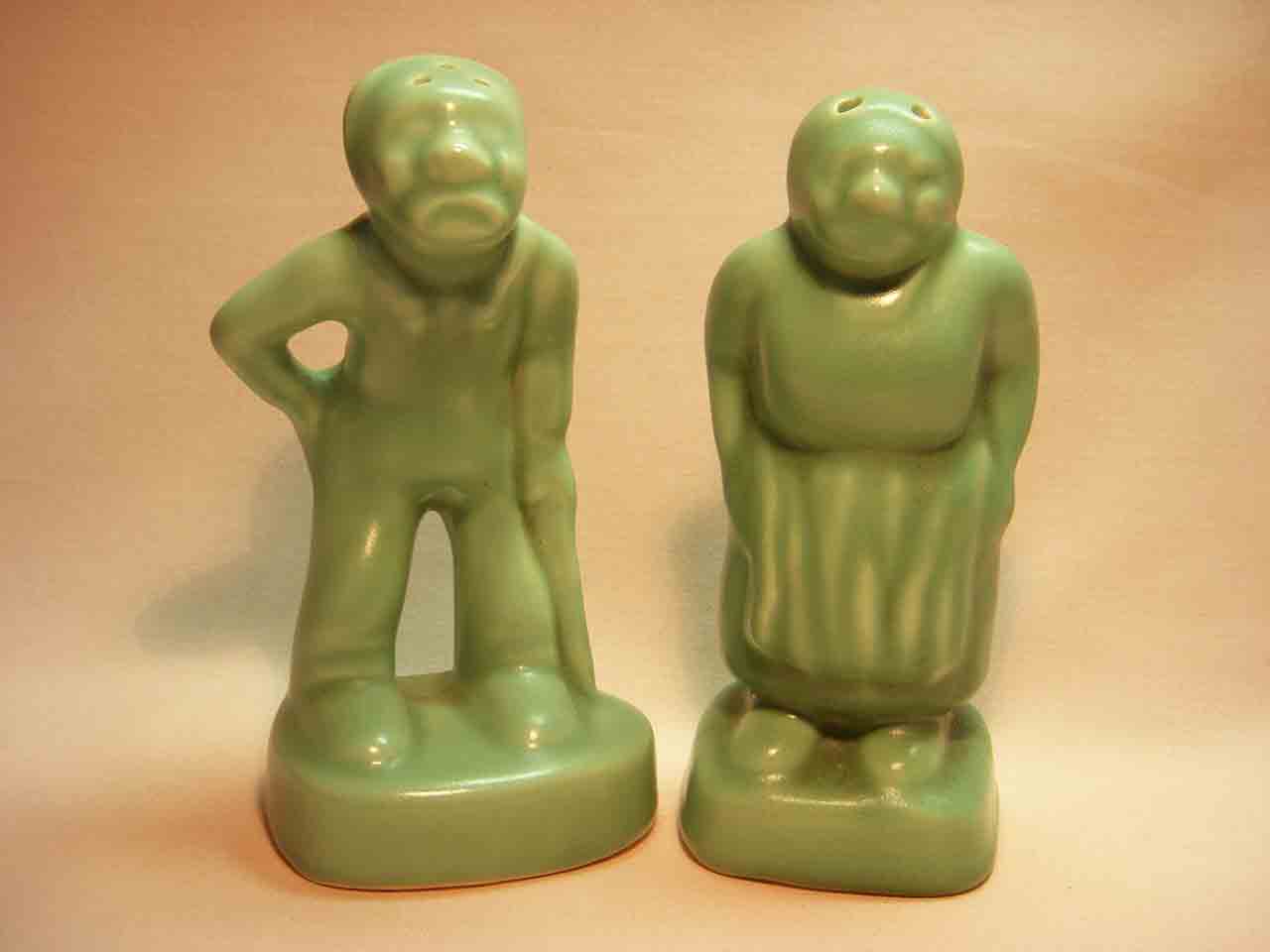 20598 Camark senior citizens salt and pepper shakers